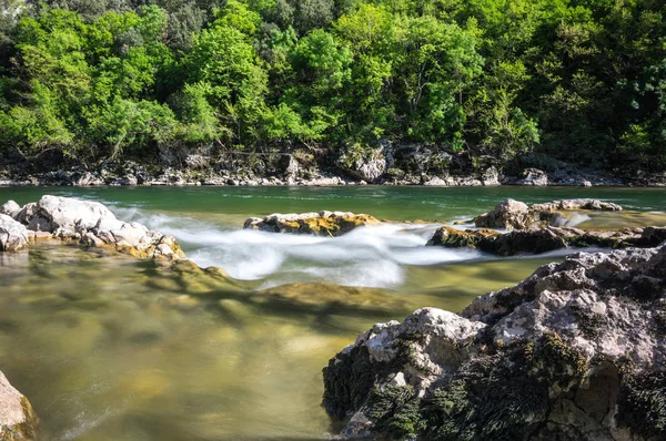 Panoramautsikt över Ardeche floden — Stockfoto