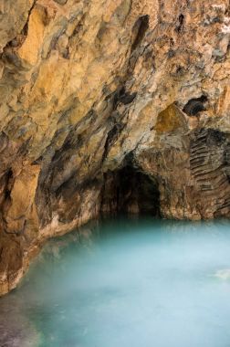 Yeraltı Gölü Proval