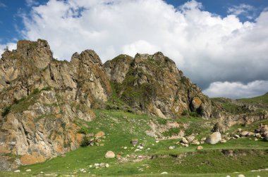Rusya'nın Kafkasya dağlarında baksan gorge