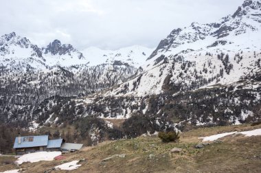 Ecrins Milli Parkı