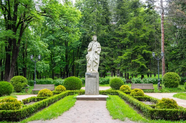 Puşkin Kislovodsk Spa parkında heykel — Stok fotoğraf