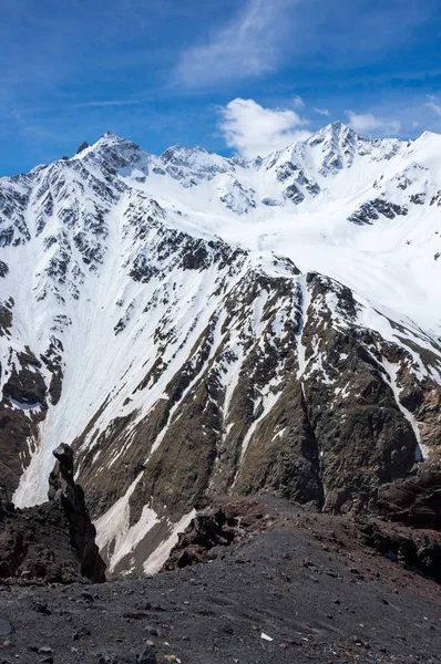 Montañas del Cáucaso en Rusia — Foto de Stock