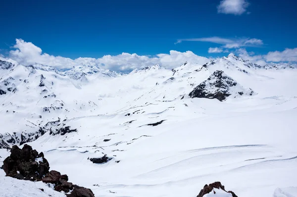 Montañas del Cáucaso en Rusia — Foto de Stock