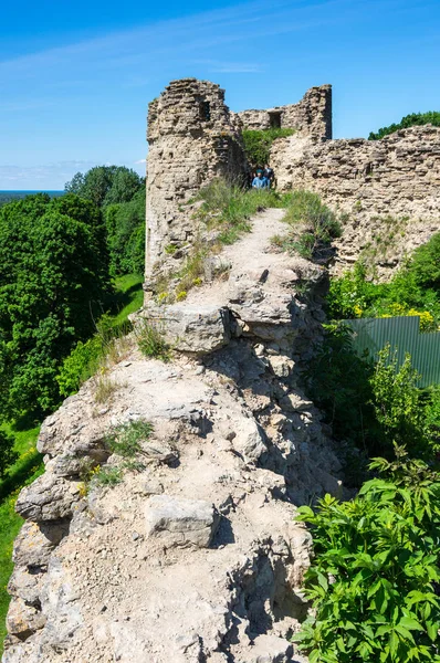 Ruinas de la fortaleza de Koporye — Foto de Stock