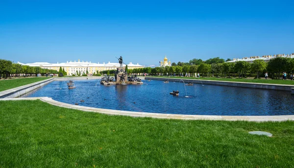 Palácio do Grande Peterhof — Fotografia de Stock