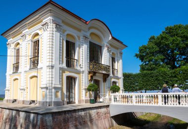 Peterhof Hermitage pavilion