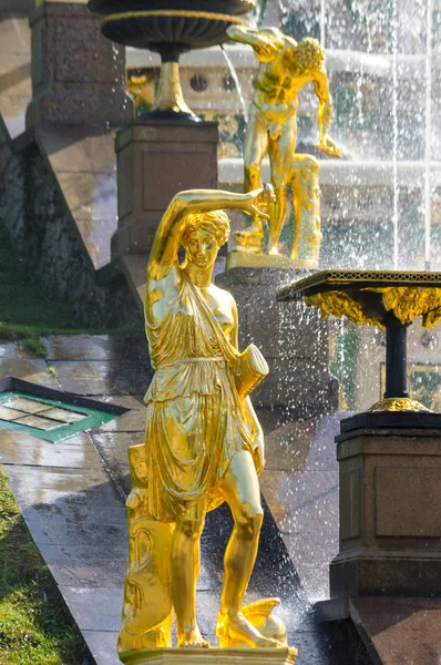 Fountains of the Grand Cascade, Saint-Petersburg — Stock Photo, Image