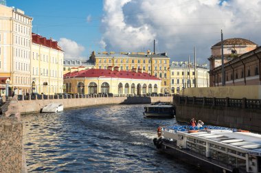 Saint-Petersburg Moika Nehri'nin set of görünümü