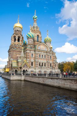 Kurtarıcının Kilisesi Kan Döküyor