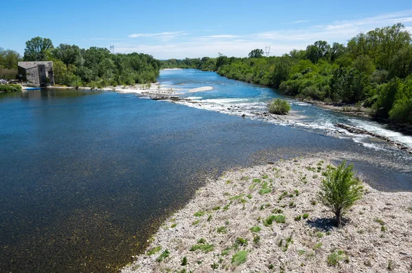 Панорамний вид на Ardeche річку — стокове фото