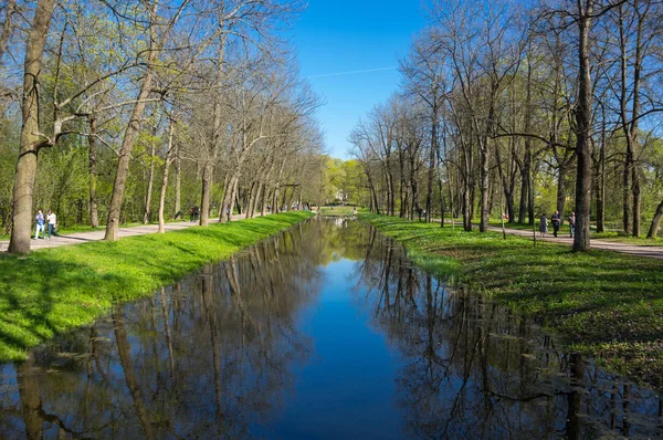 Вид на Александровский парк в Пушкине — стоковое фото
