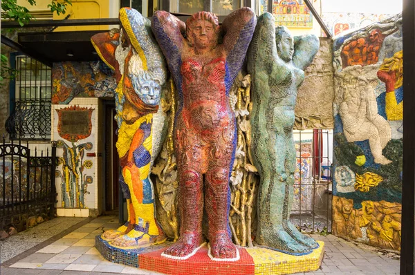 Statues en mosaïque à Saint-Pétersbourg — Photo