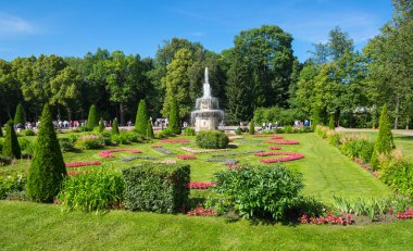 Peterhof alt Bahçe Roma çeşme