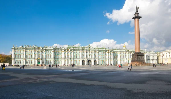 Palácio de Inverno em São Petersburgo, Rússia — Fotografia de Stock