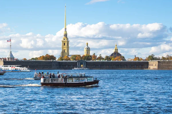 The Peter and Paul fortress — Stock Photo, Image
