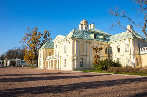 Palácio Grande Menshikov Oranienbaum São Petersburgo Rússia — Fotografia de Stock