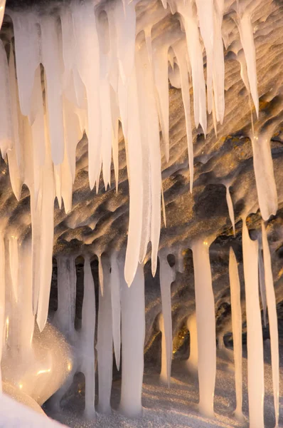 Icicles do Lago Baikal — Fotografia de Stock