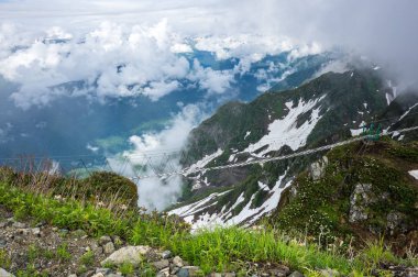 Kafkas Dağları'nın görünümü