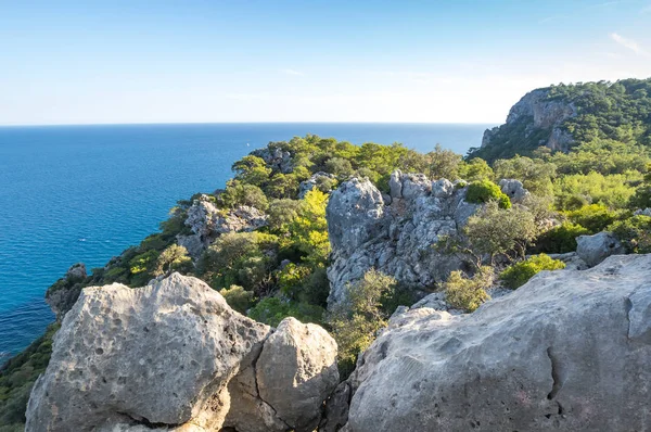 Akdeniz kıyıları. — Stok fotoğraf