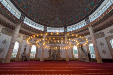 Kemer'de Camii