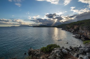 Antalya ilinin Kemer ilçesine bağlı Akdeniz kıyıları