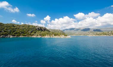 Türkiye 'nin Antalya ilinin Riviera ilçesinde Akdeniz kıyıları