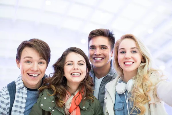 Young people indoors — Stock Photo, Image