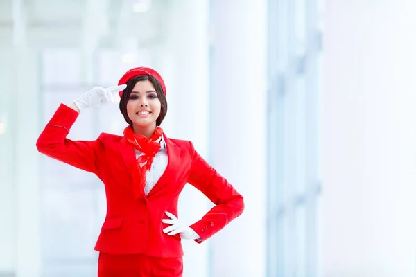 Mujer atractiva en una forma — Foto de Stock