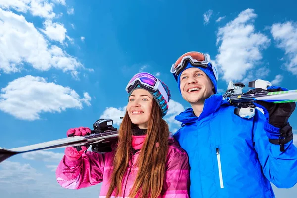 Young people outdoors — Stock Photo, Image