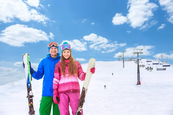 Mutlu çift dışarıda