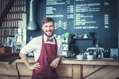Mutlu barista kapalı