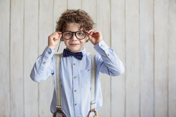 Hipster em estúdio — Fotografia de Stock