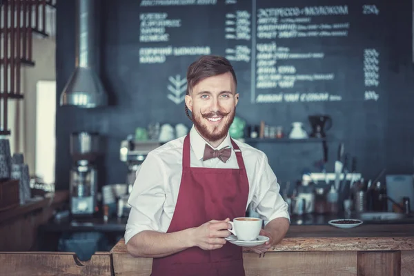 Práce baristy uvnitř — Stock fotografie