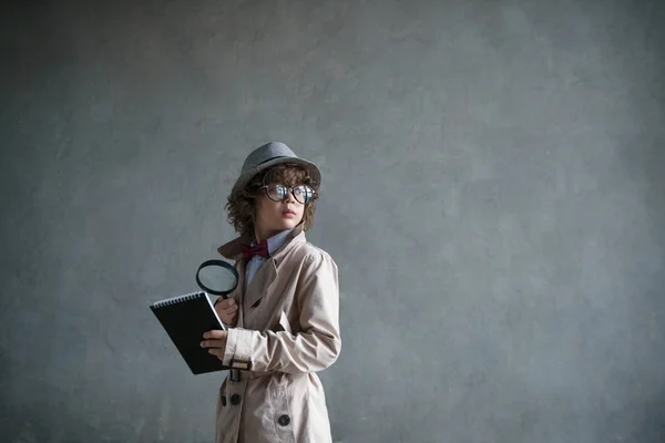 Little boy in studio — Stockfoto