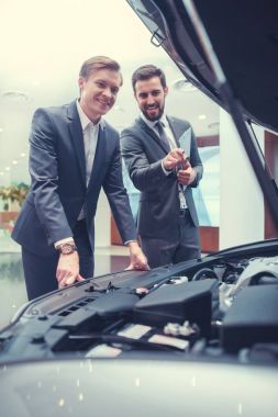 Genç erkeklerde Servisi