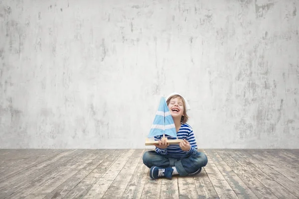 Happy boy indoors — Stock Photo, Image