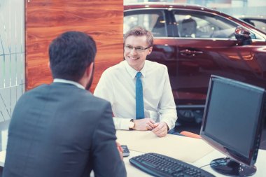 Ofis içinde Bayilik