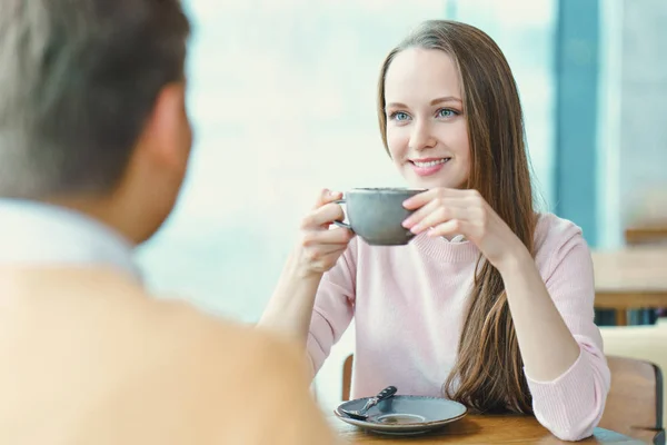 Ragazza sorridente — Foto Stock