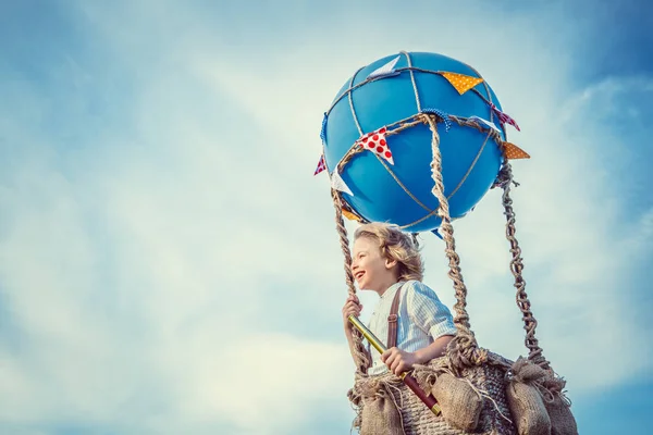 Happy traveler — Stock Photo, Image