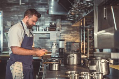 Genç profesyonel kapalı