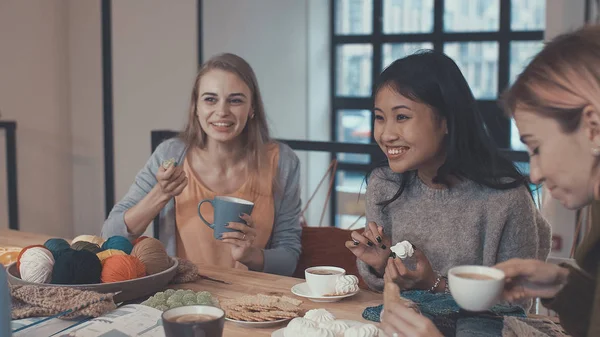 Young girls at meeting — Stock Photo, Image