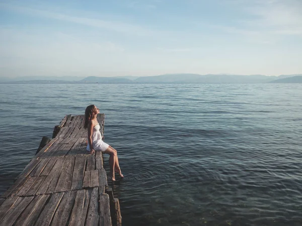 Donna in vacanza — Foto Stock