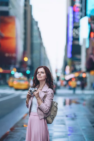 Jong meisje in New York — Stockfoto