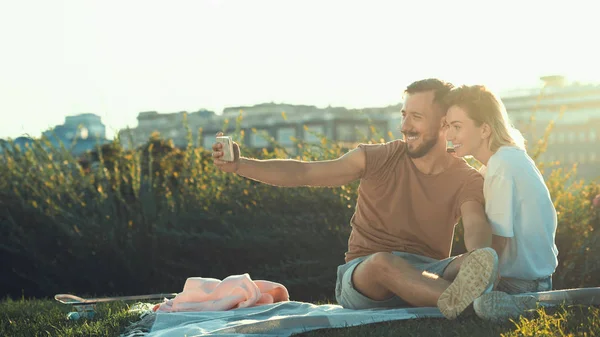 Happy young couple making selfie — Stock Photo, Image