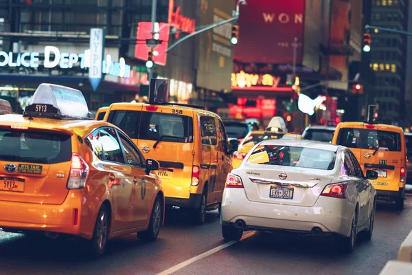 뉴욕시의 노란색 택시 스톡 이미지