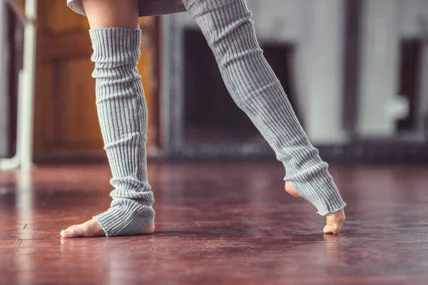 Gaiters Dans Studio Kadın Bacaklar — Stok fotoğraf