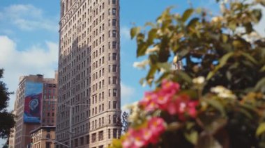 Yazın ünlü Flatiron binası.