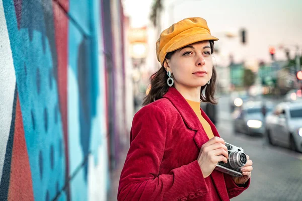 Jonge vrouw in Los Angeles — Stockfoto