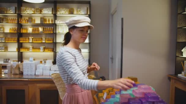 Attractive Girl Choosing Soap Shop France — Stock Video