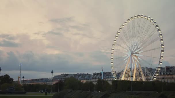 Ferris Wheel Nyáron Franciaország — Stock videók